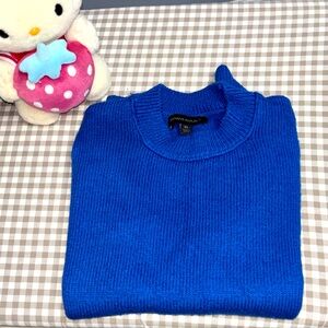 Banana Republic Women’s Blue Sweater